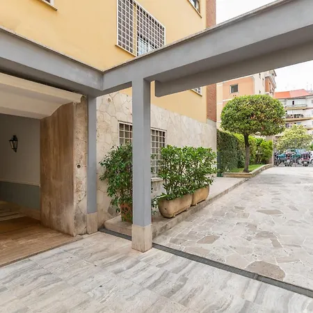 Fleming By Hili Guest house