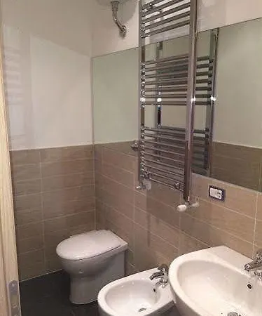 Fleming By Hili ローマ