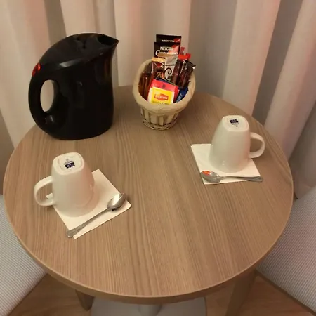 Πανσιόν Fleming By Hili 4*